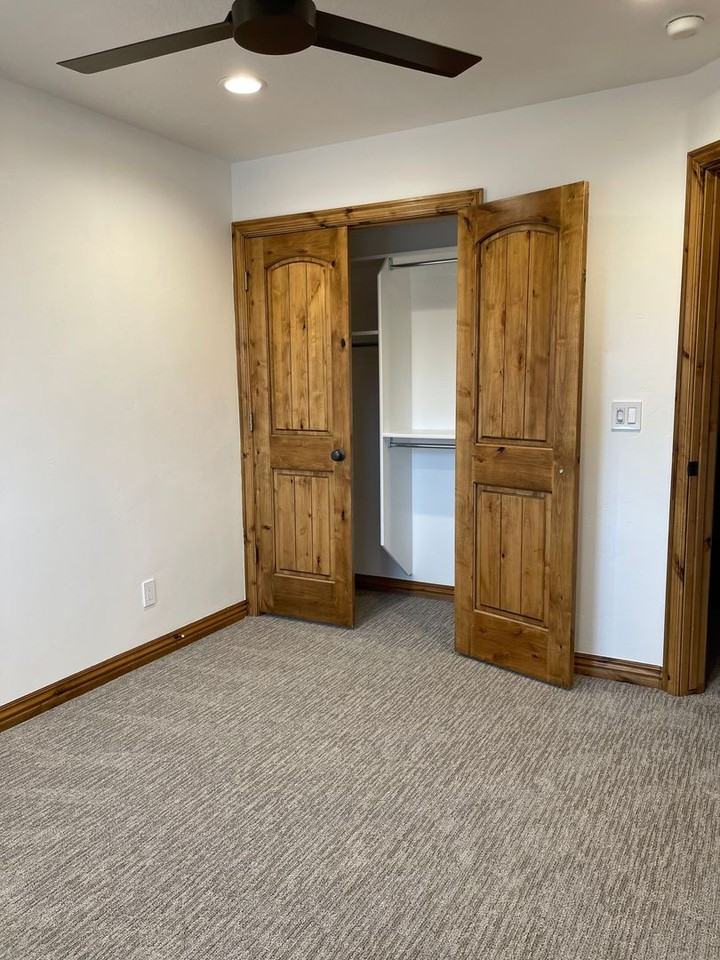 1896 W Pheasant Run - Photo 3 of 43