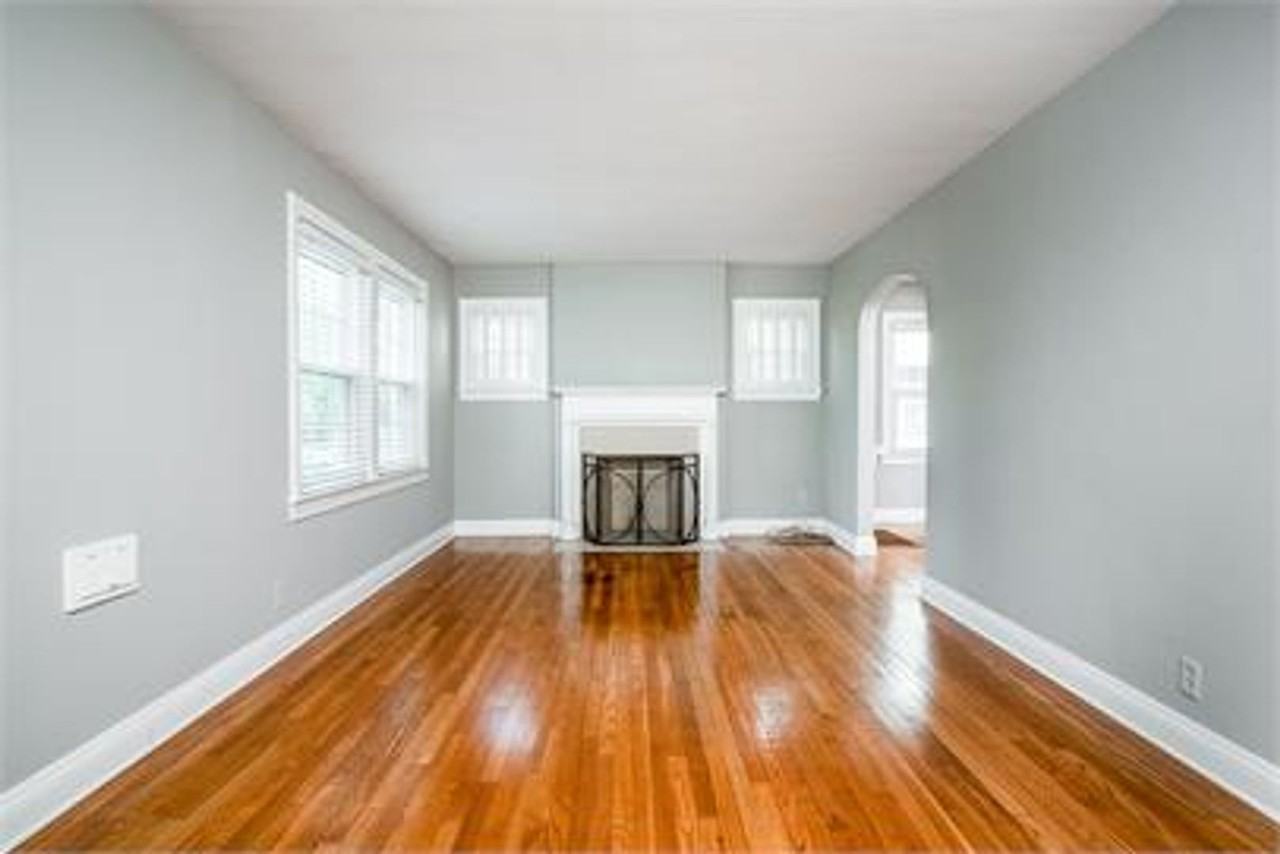 304 Fairlawn Rd - Photo 2 of 13