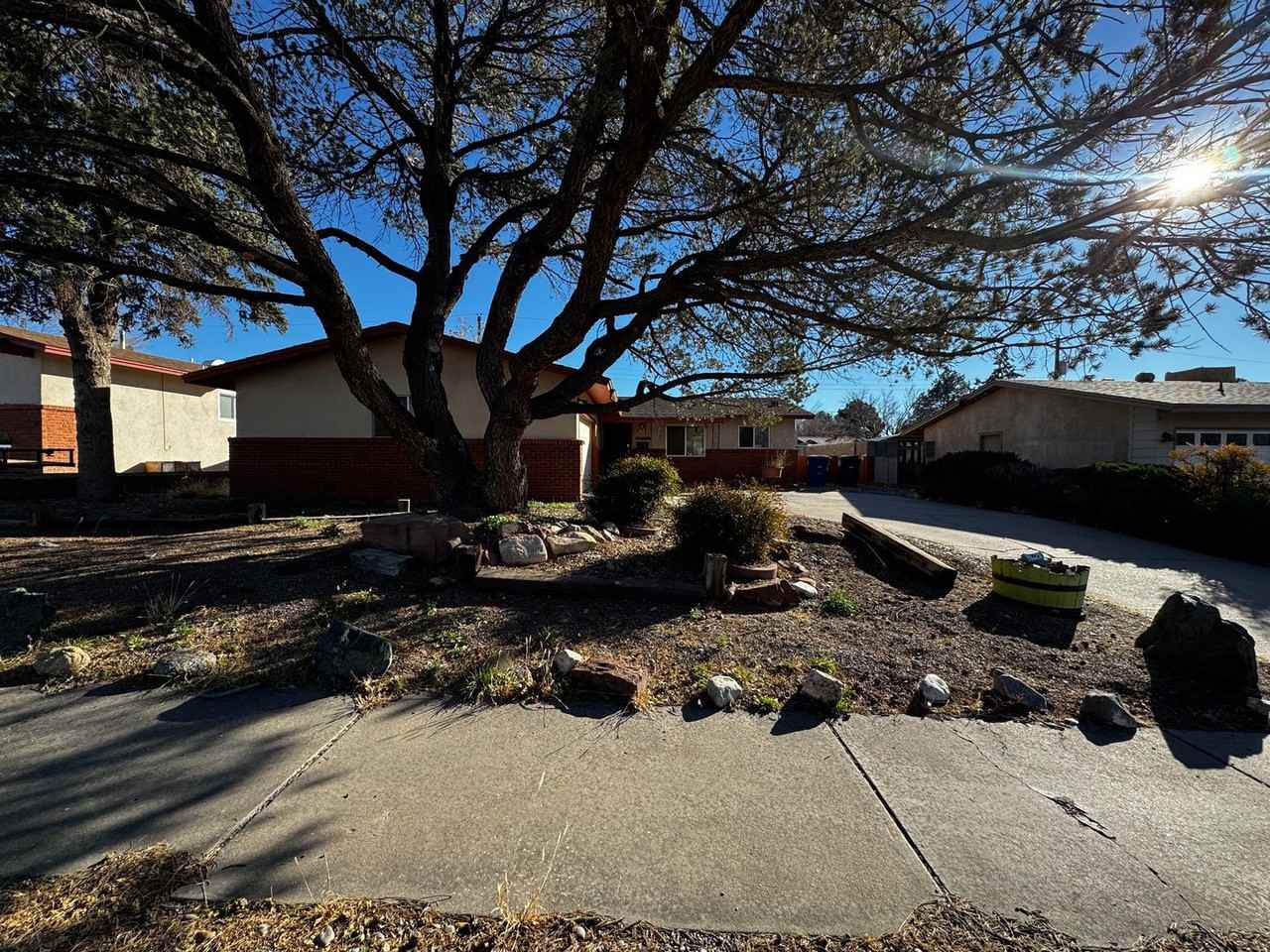 11628 Nambe Ave Ne - Photo 2 of 19