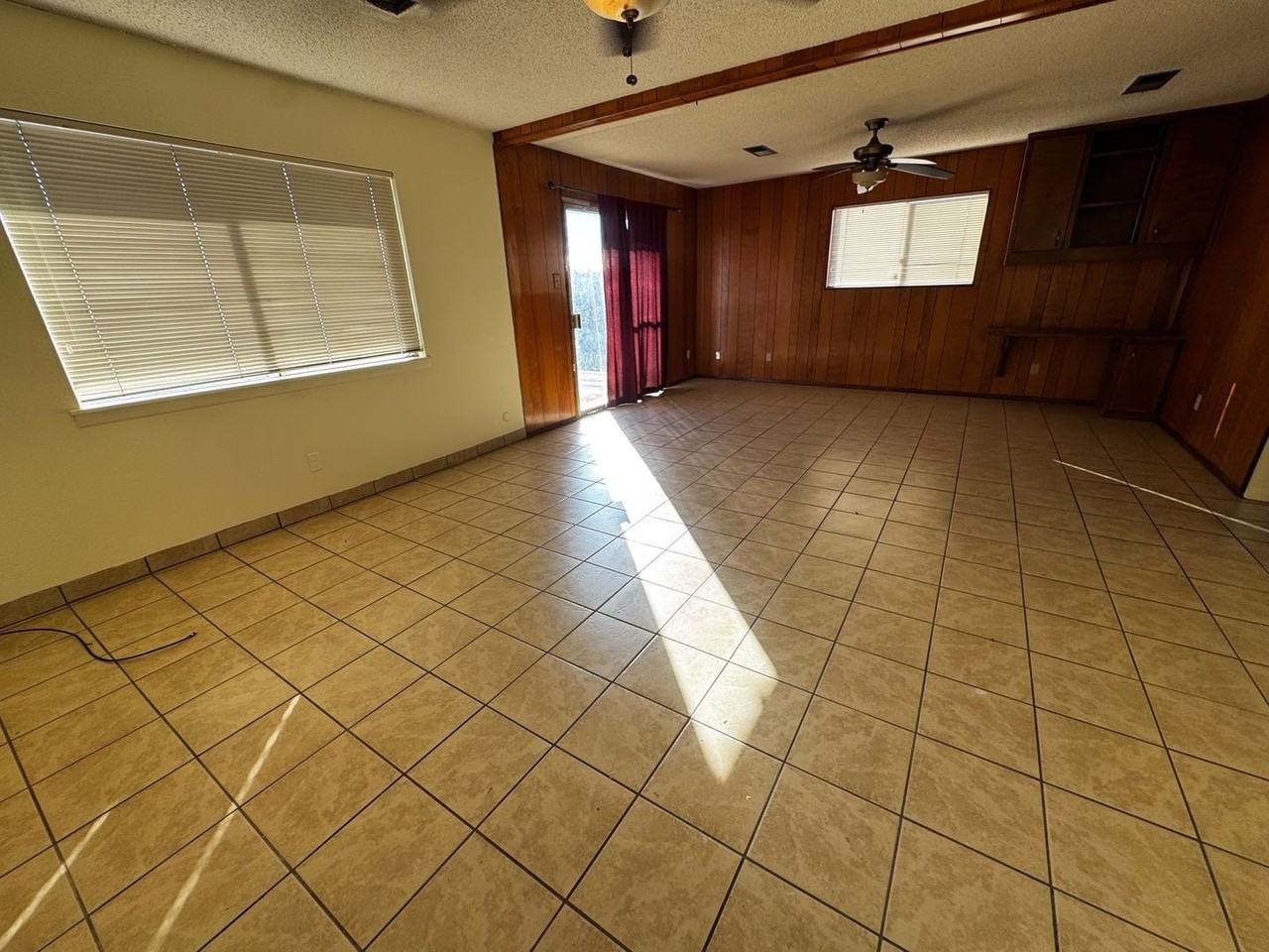 11628 Nambe Ave Ne - Photo 4 of 19