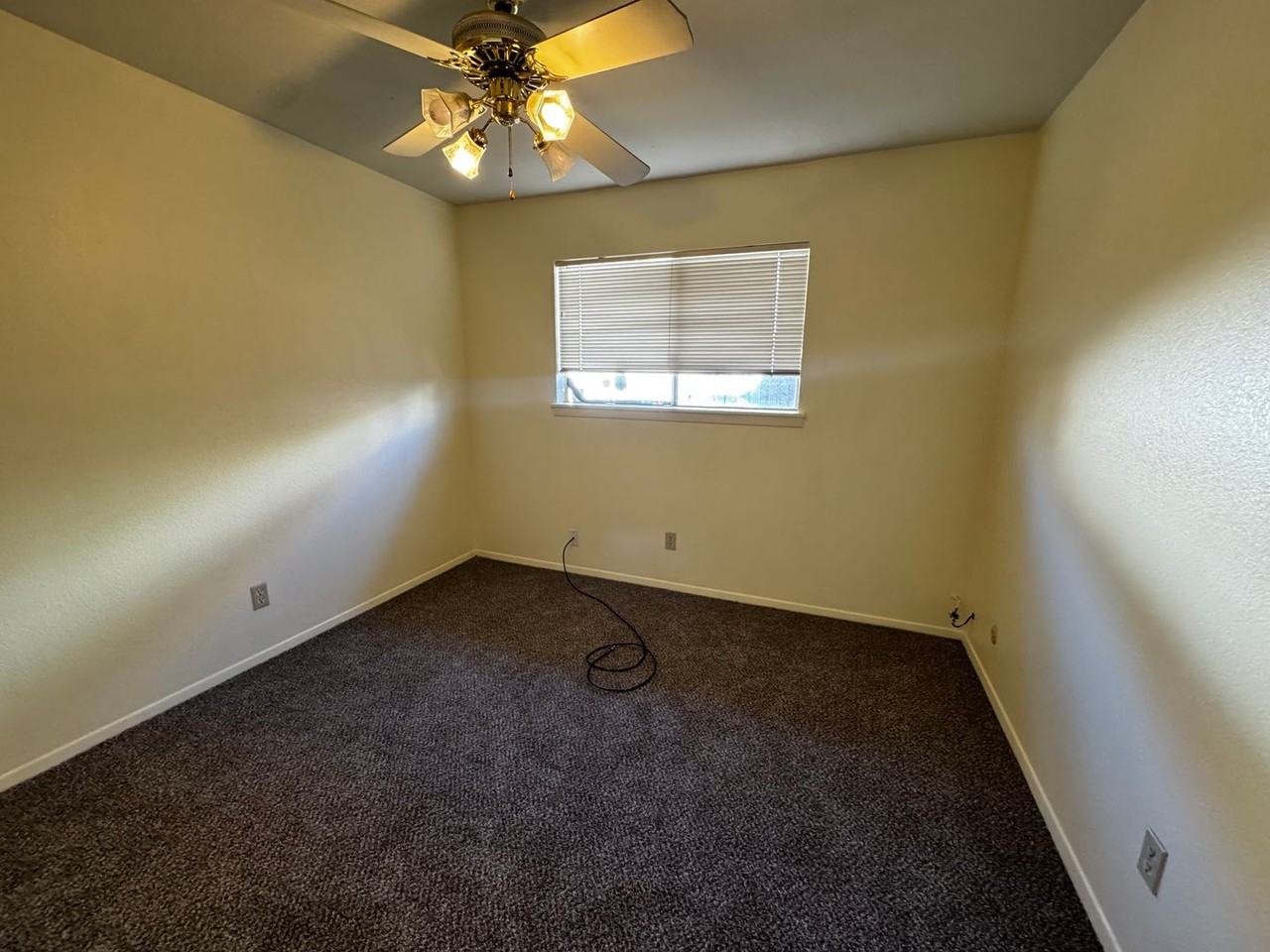 11628 Nambe Ave Ne - Photo 6 of 19