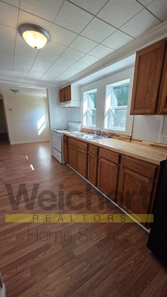 505 N 3rd St - Photo 6 of 8