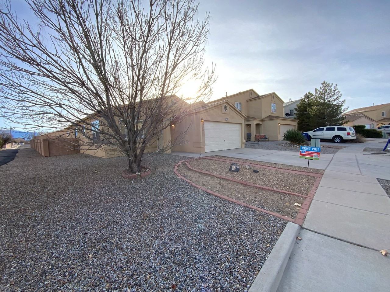 10372 Vendaval Ave Nw - Photo 3 of 32