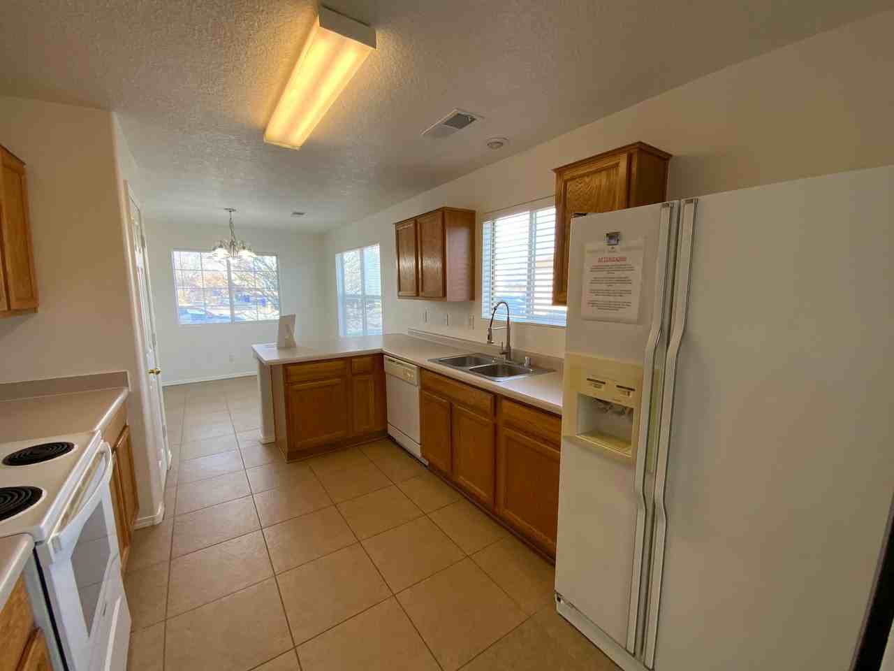 10372 Vendaval Ave Nw - Photo 7 of 32