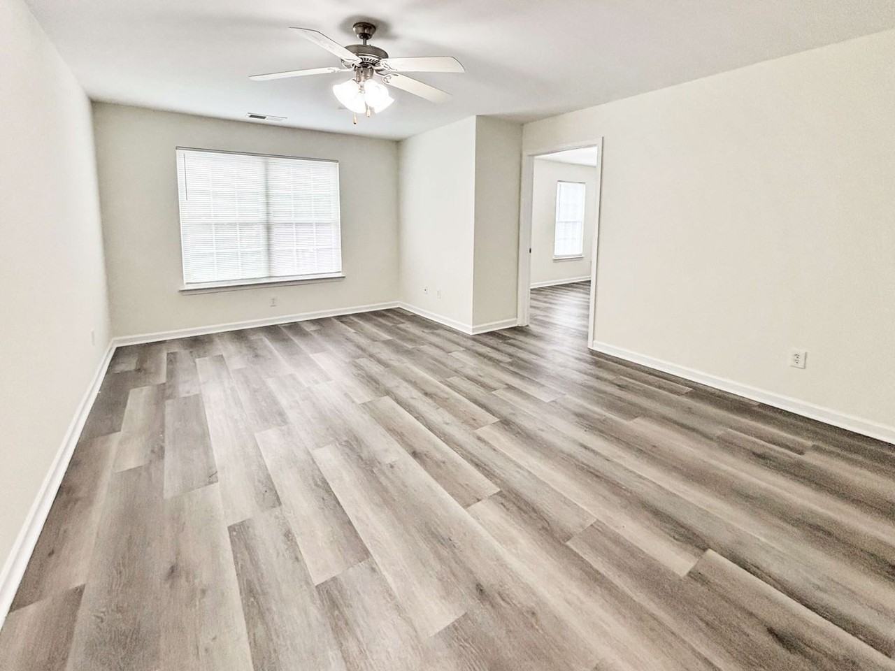 1402 Stonehaven Cir #1402 - Photo 4 of 23