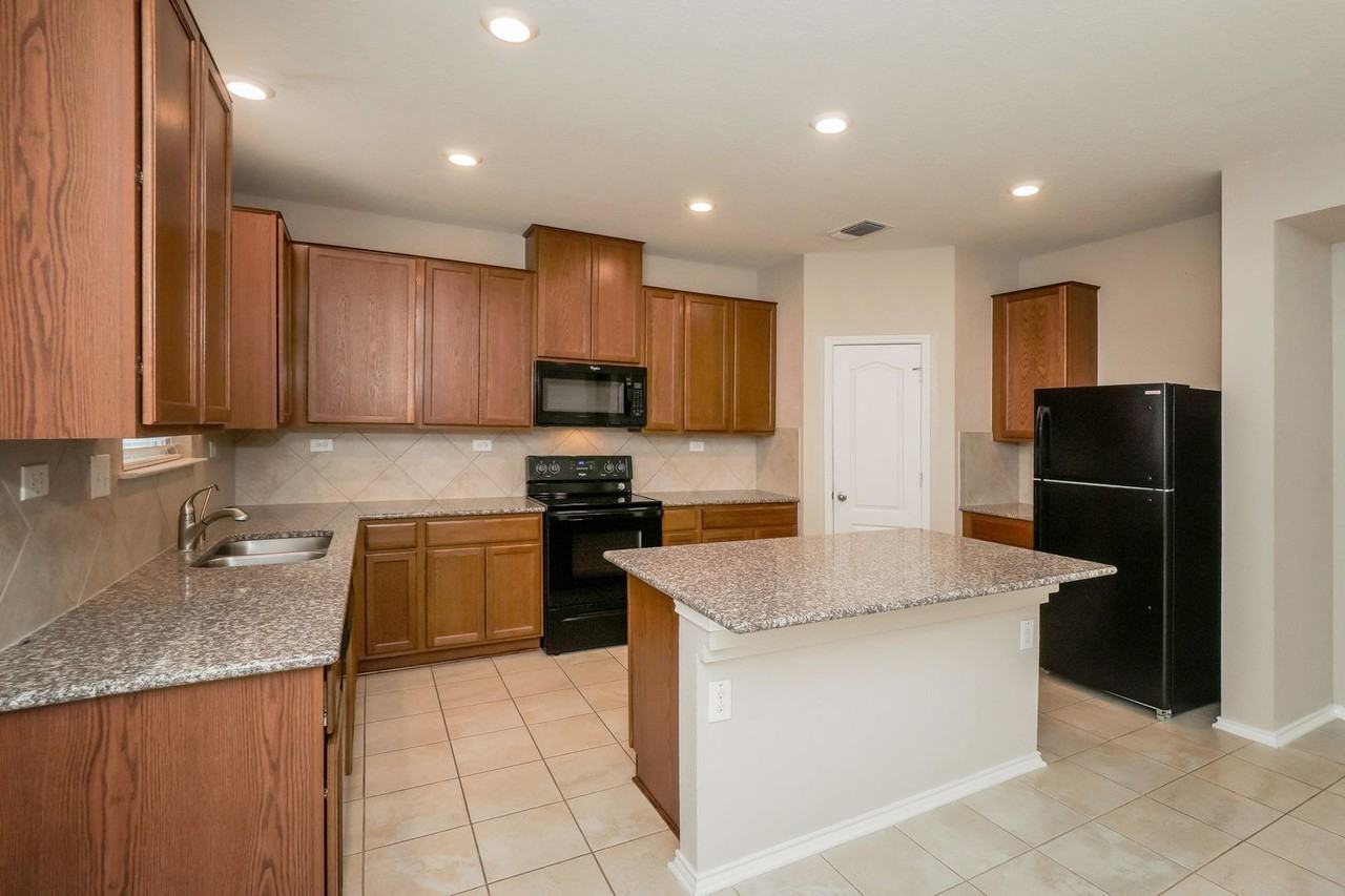 540 Landmark Gate - Photo 6 of 22