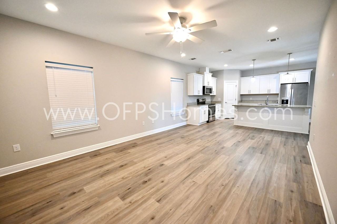 2315 Hadleigh Hills Ct - Photo 4 of 27