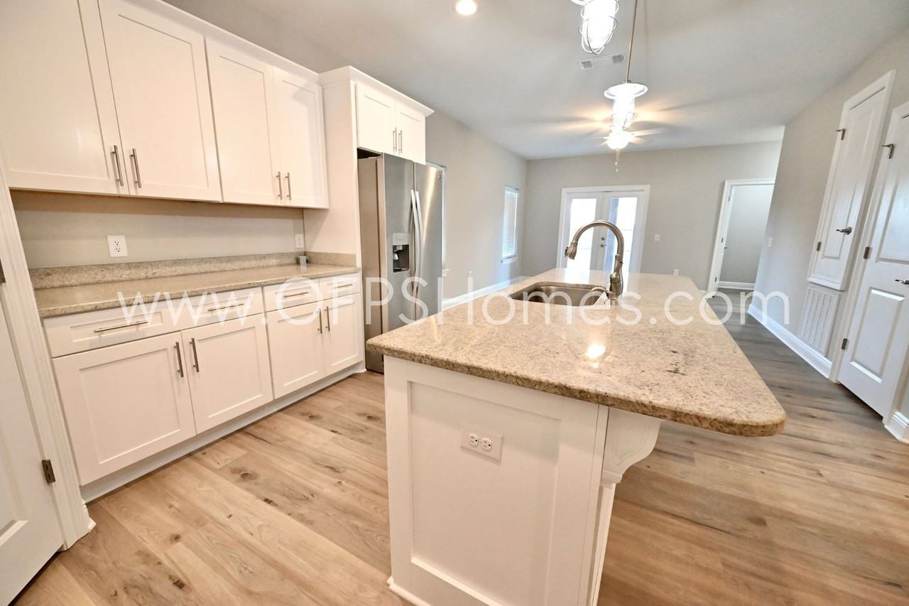 2315 Hadleigh Hills Ct - Photo 7 of 27