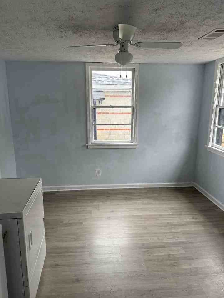 485 485 MELLON STREET A & B - Photo 3 of 9