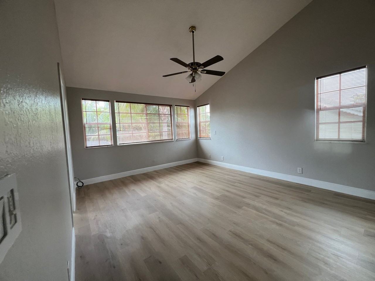 1075 Spyglass - Photo 3 of 19