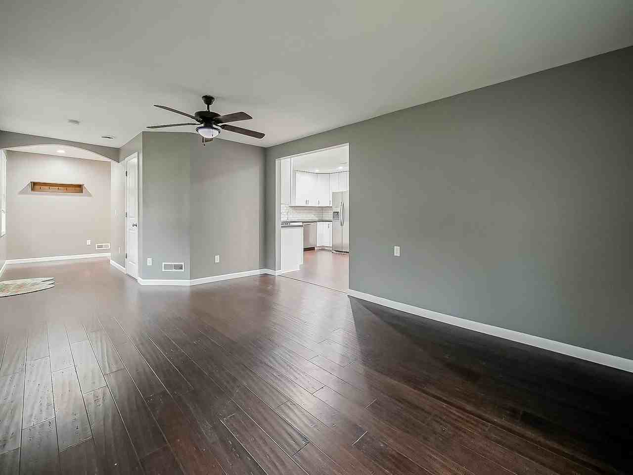 4744 Midland Dr - Photo 3 of 50