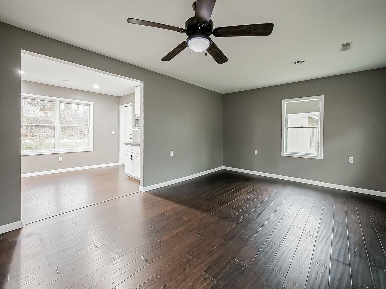 4744 Midland Dr - Photo 4 of 50