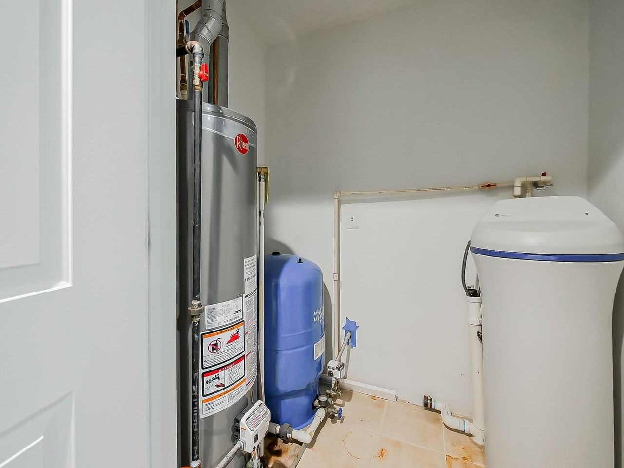 4744 Midland Dr - Photo 7 of 50