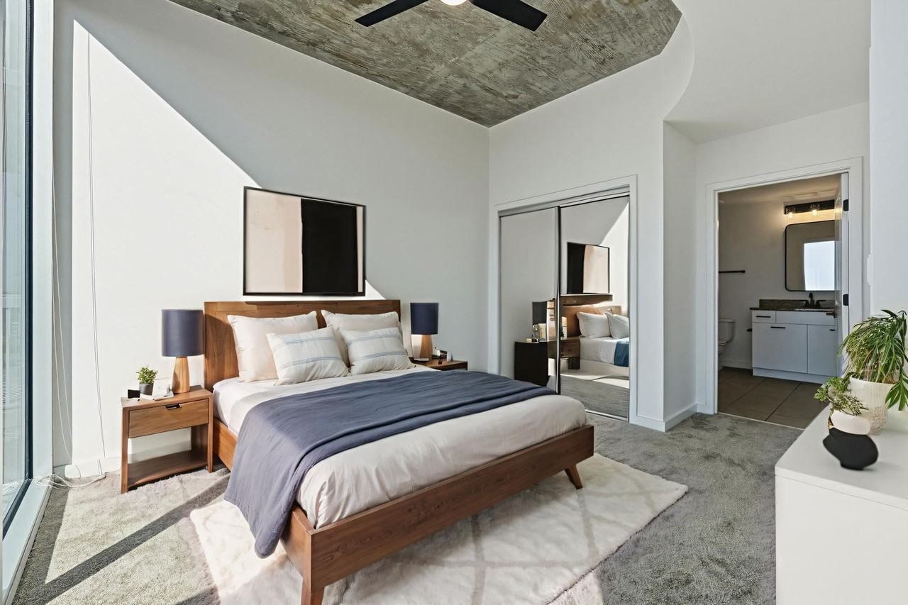 3324 Peachtree Rd #2904 - Photo 6 of 50