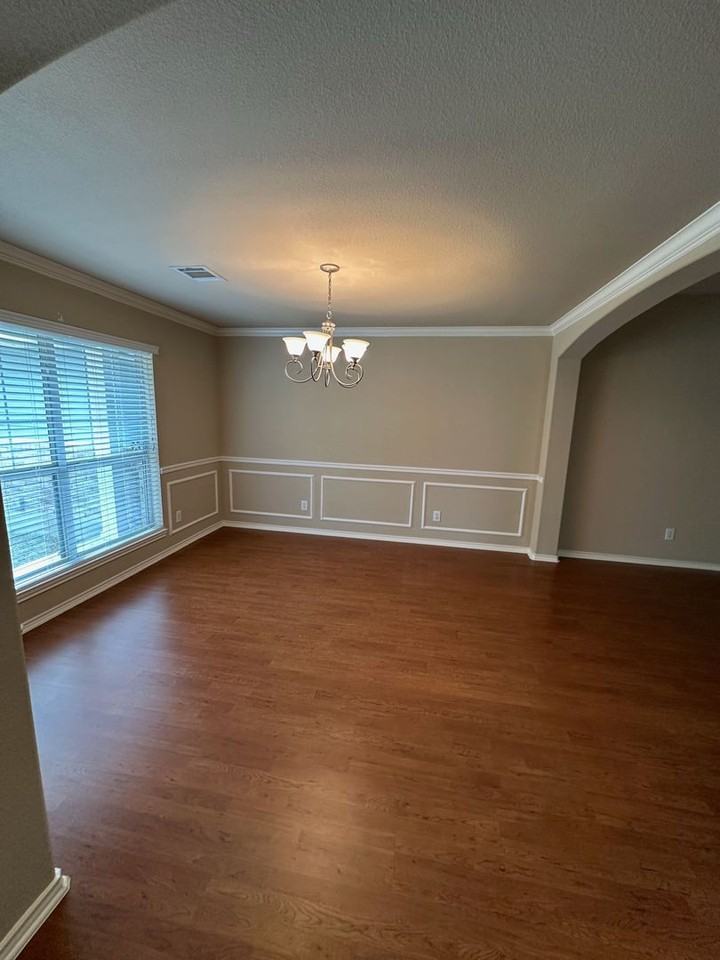 10711 Buck Park - Photo 3 of 13