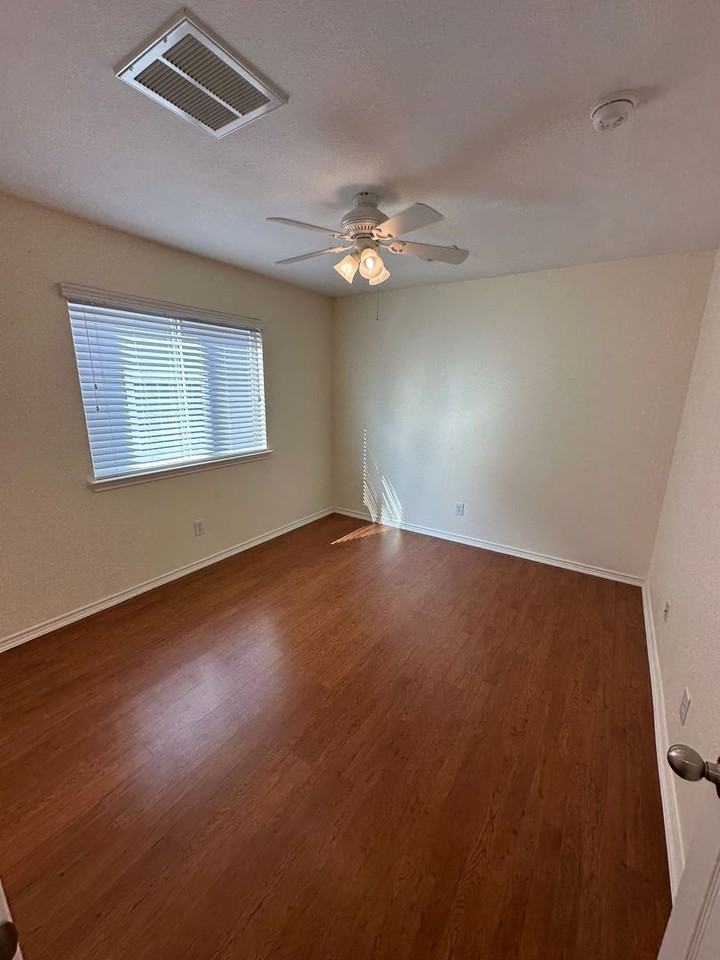 10711 Buck Park - Photo 6 of 13