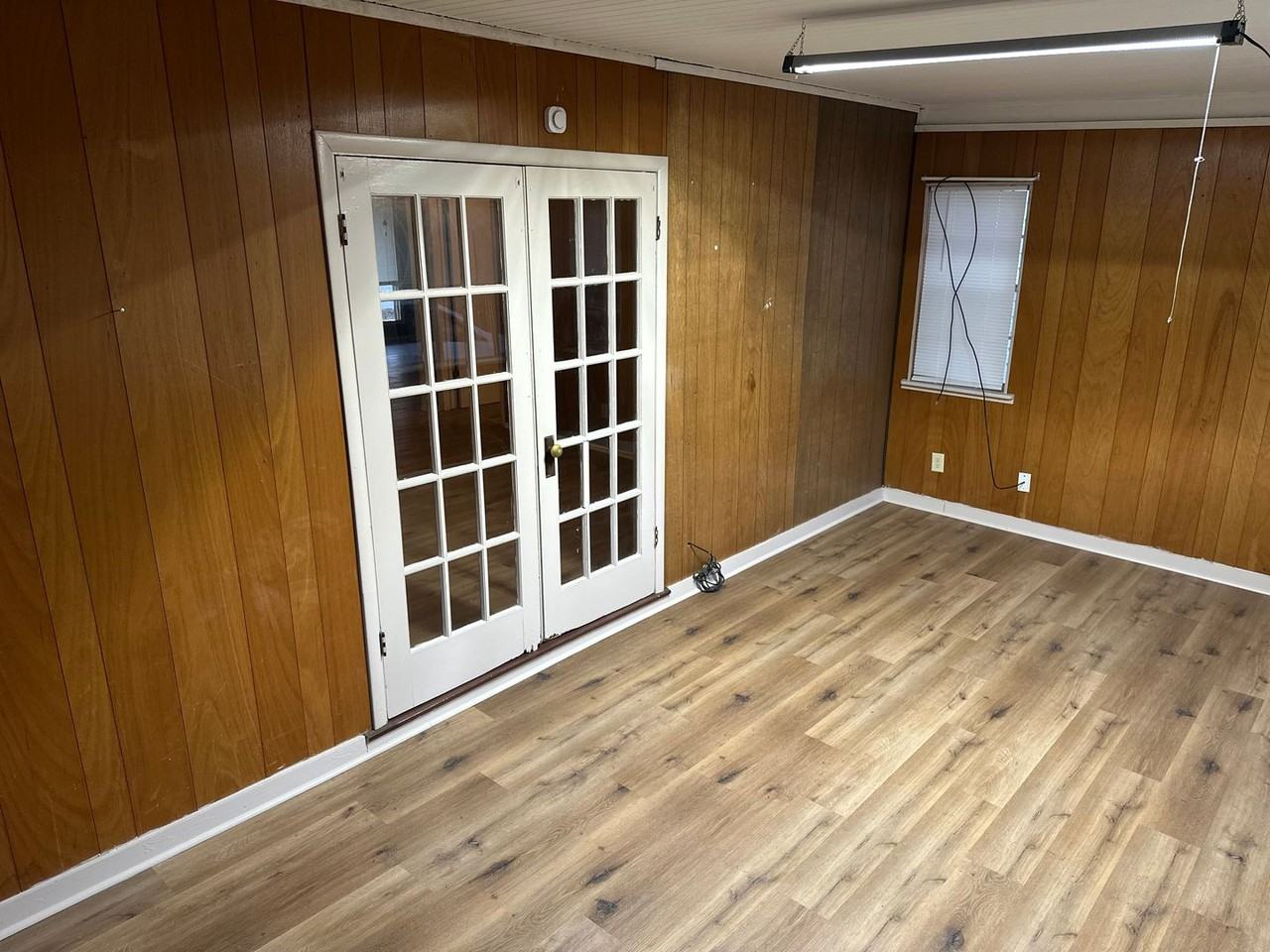 1421 W Huntsville Ave - Photo 7 of 25