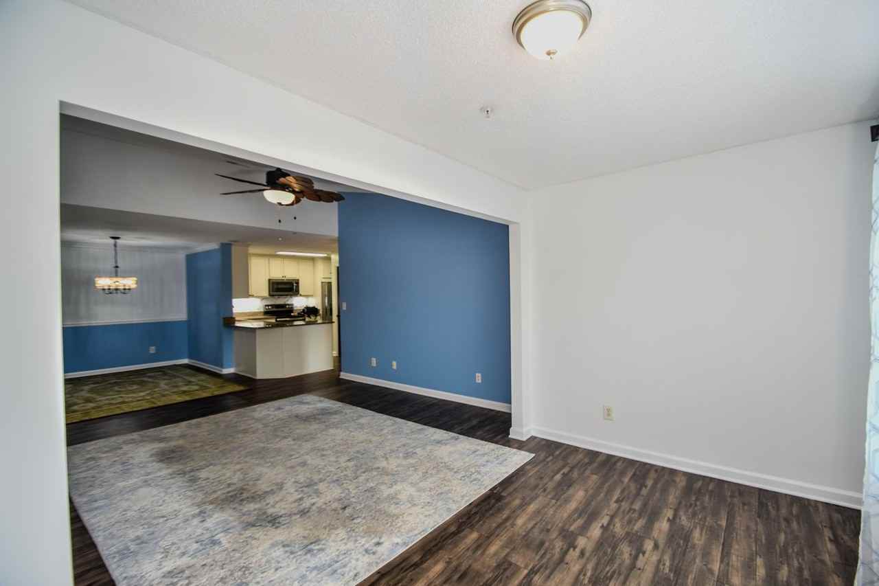 5301 Walden Park Dr - Photo 5 of 25