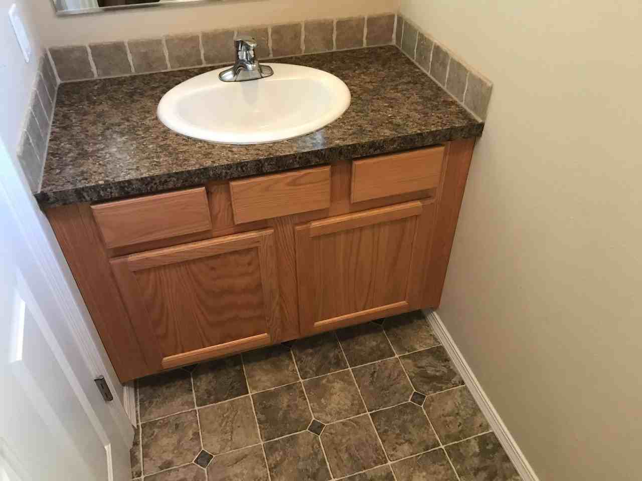 2556 Bailey Hill Rd - Photo 6 of 32