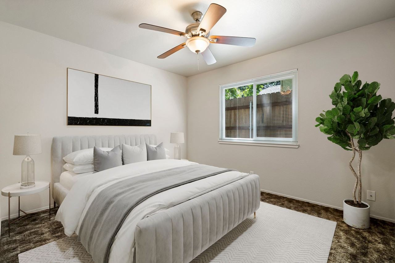 0434 - 435 Maple St. - Photo 6 of 15