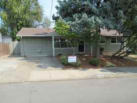 903 Cunningham Ln S - Photo 1 of 1