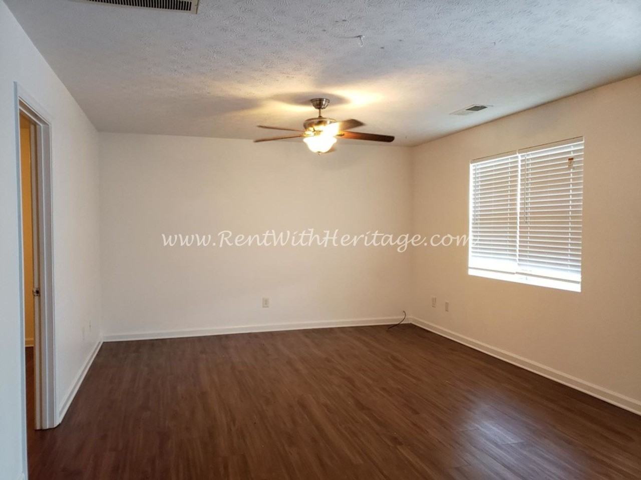 209 E Wilson St #103 - Photo 5 of 18