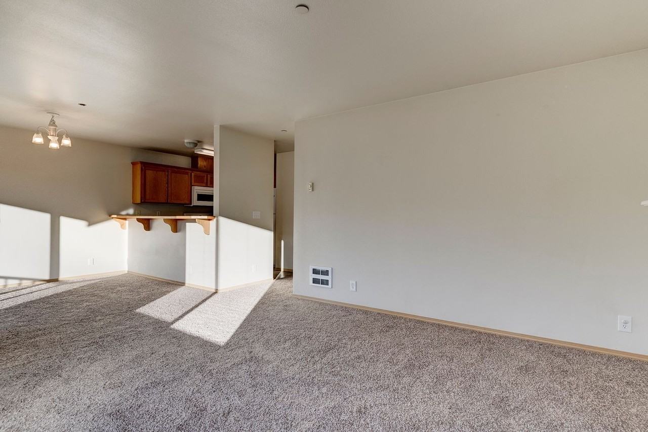 1670 Sw Mulberry Pl #B303 - Photo 6 of 19