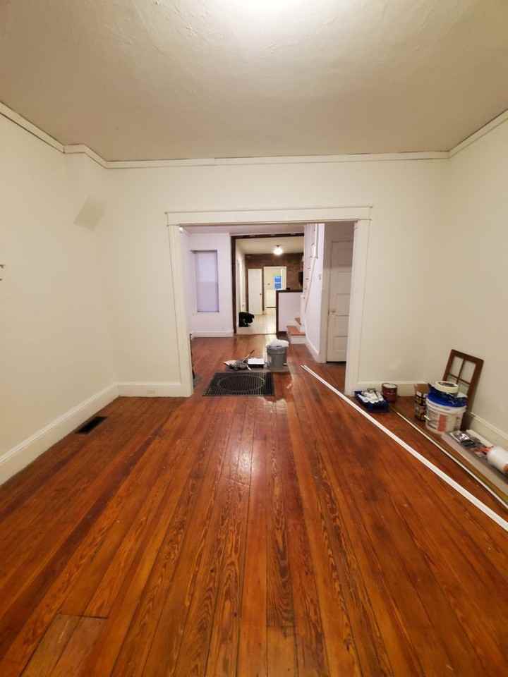 222 Lawrence St - Photo 4 of 32