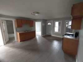 featured image of 68 Lyons St