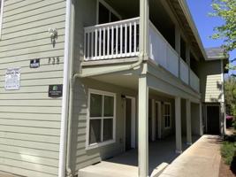 featured image of 735 E 19th Aly