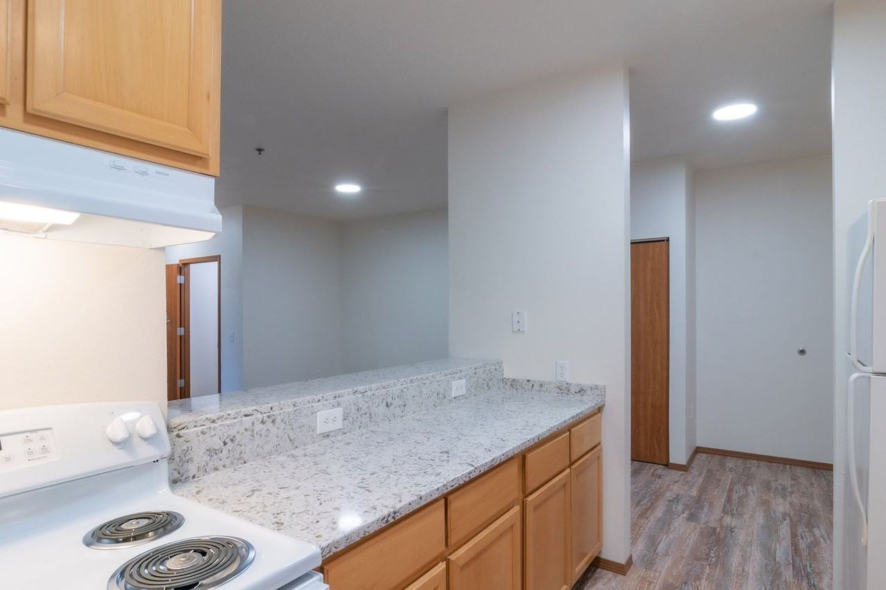 Pipers Landing - Photo 2 of 24