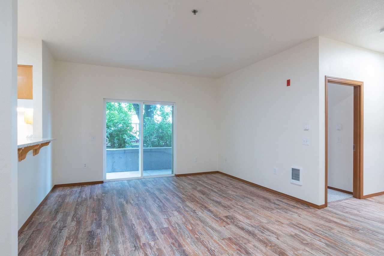 Pipers Landing - Photo 6 of 24