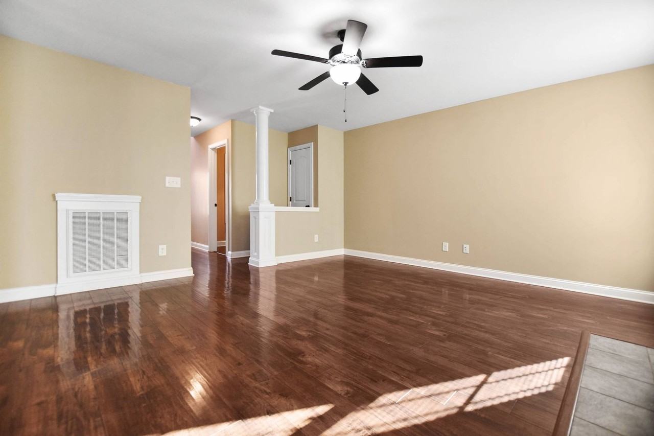 3784 Tradewinds Ter - Photo 4 of 20