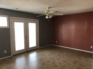 2818 S 28th St - Photo 3 of 15