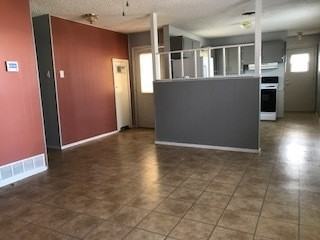 2818 S 28th St - Photo 4 of 15