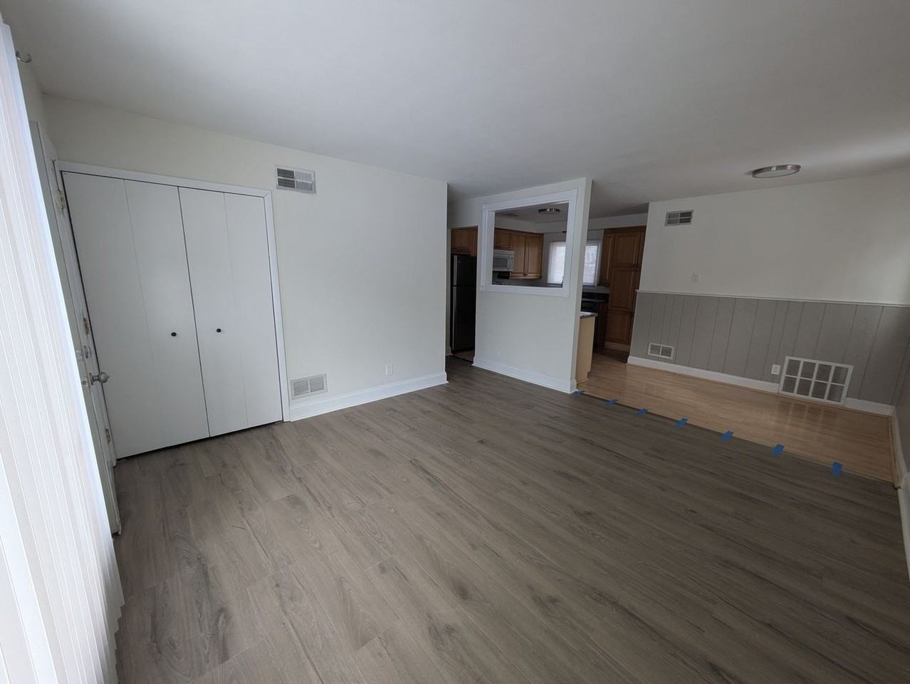 6340 Eastlawn Ave - Photo 3 of 25