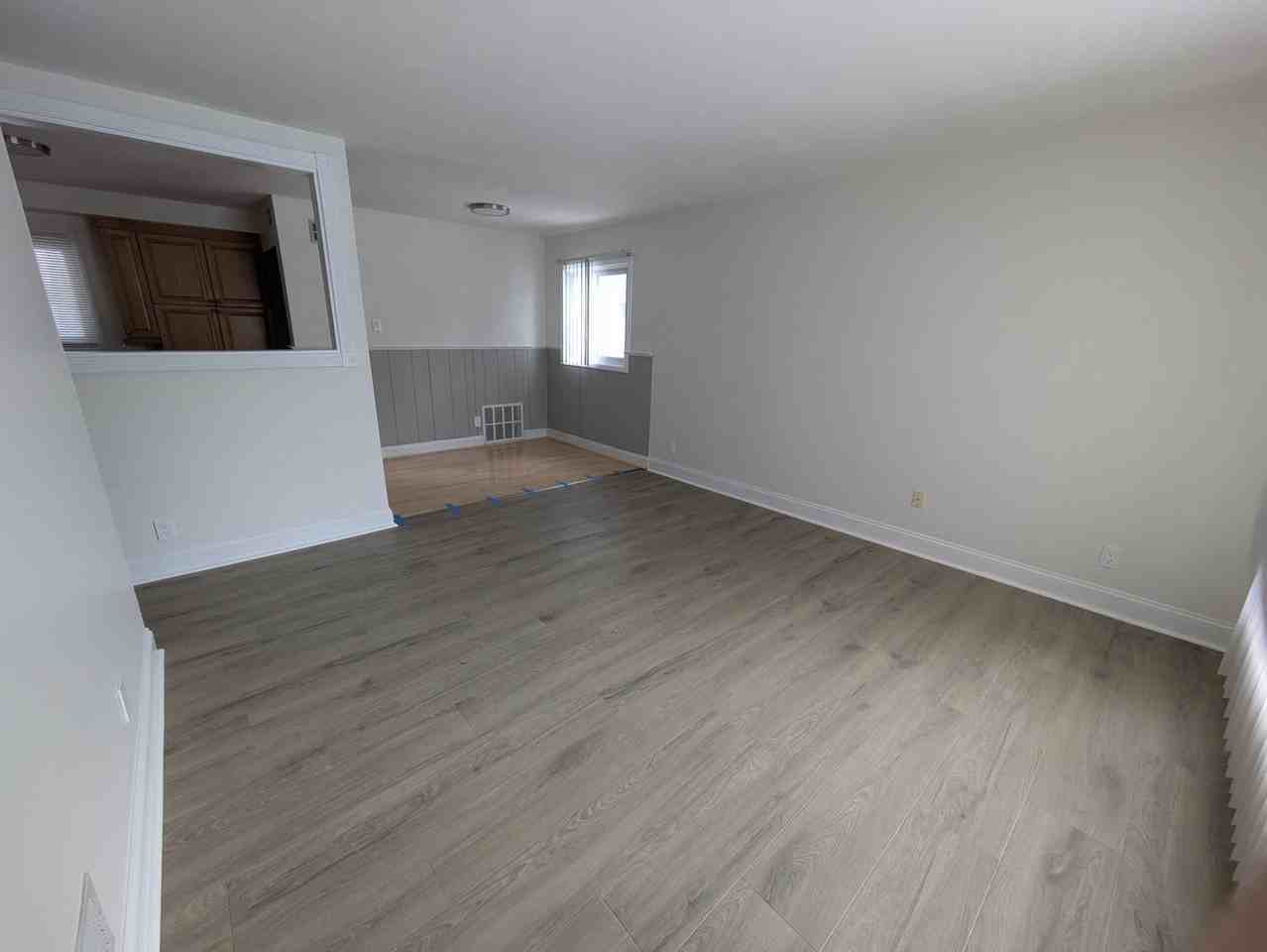 6340 Eastlawn Ave - Photo 4 of 25