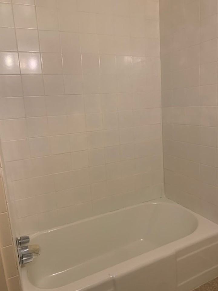 560 Glenwood St - Photo 6 of 11