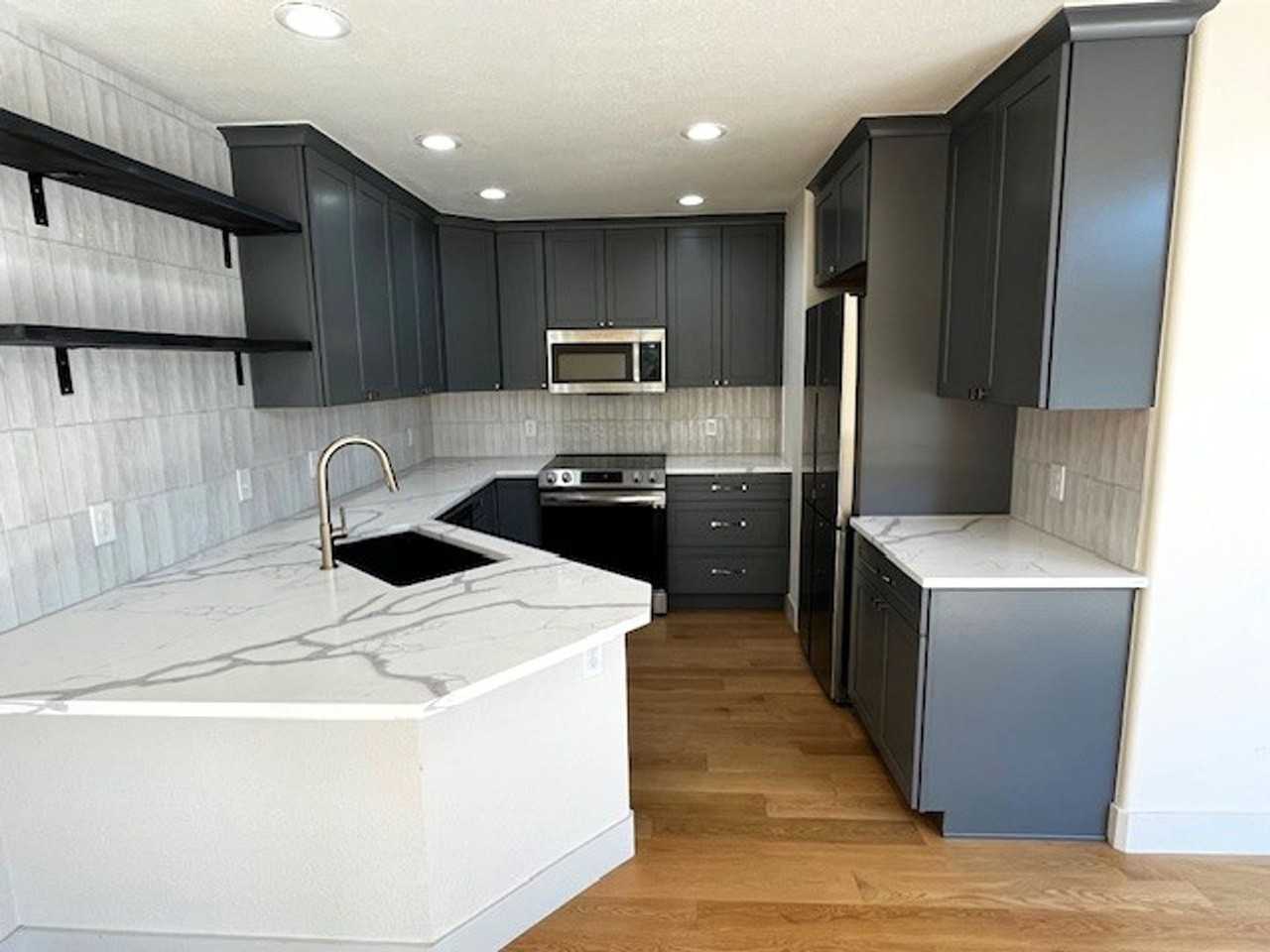 55 Salt Lick Pl - Photo 2 of 32