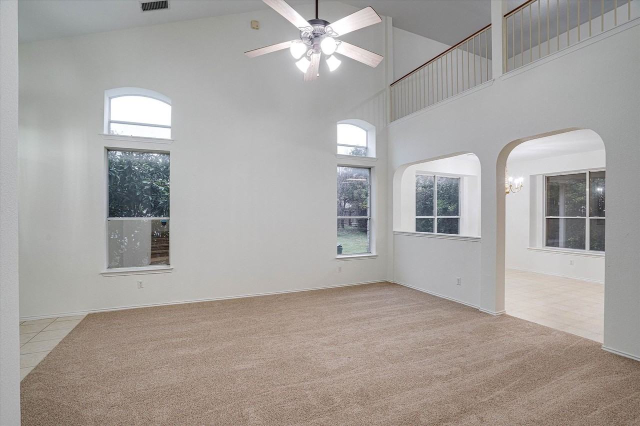 3869 Willie Mays Ln - Photo 3 of 20
