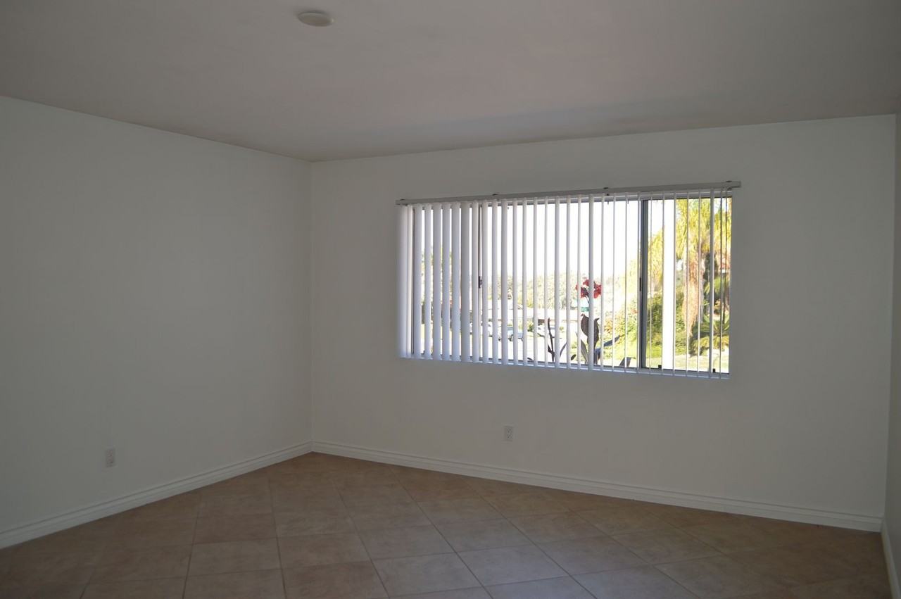 5904 Snaffle Bit Pl - Photo 4 of 25