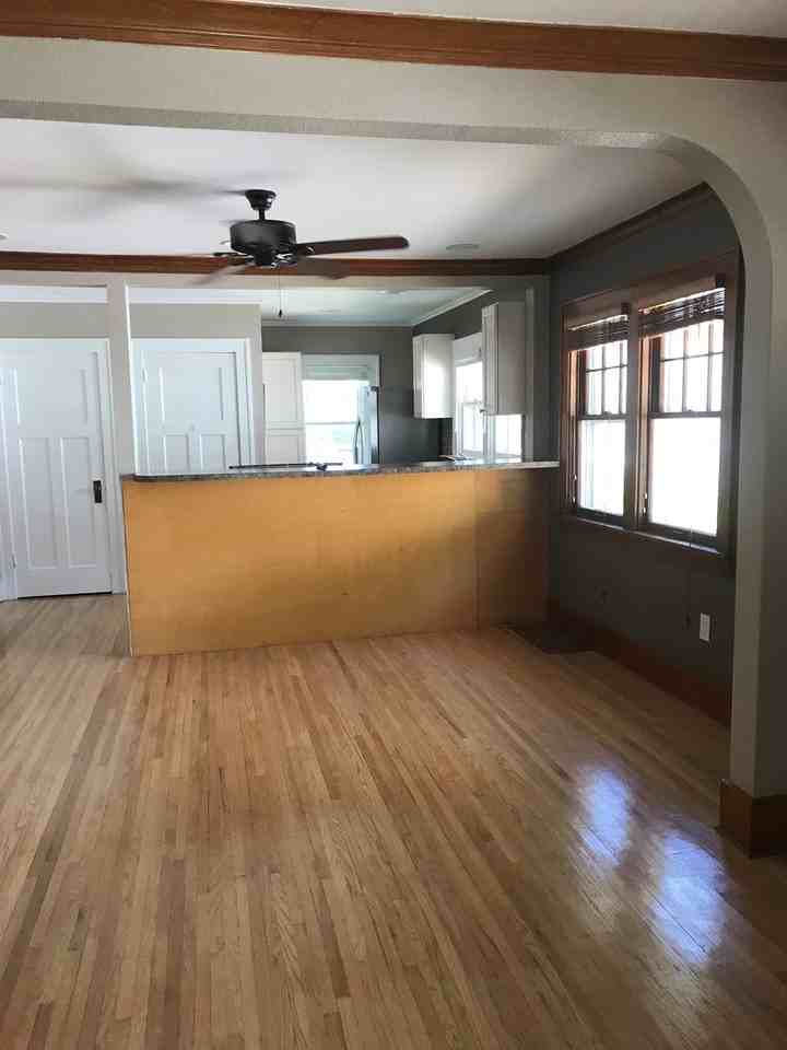 3169 Dearborn Blvd - Photo 2 of 5