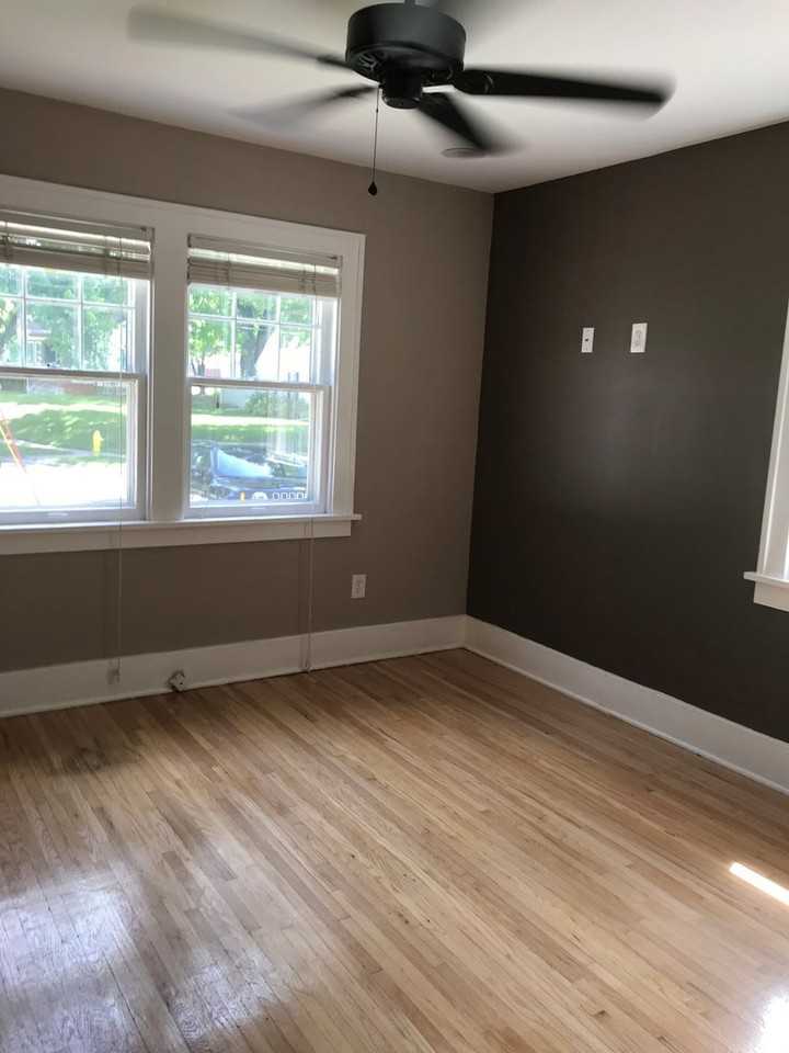 3169 Dearborn Blvd - Photo 3 of 5