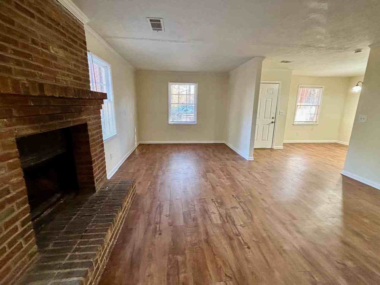 1579 Harbins Rd - Photo 3 of 21