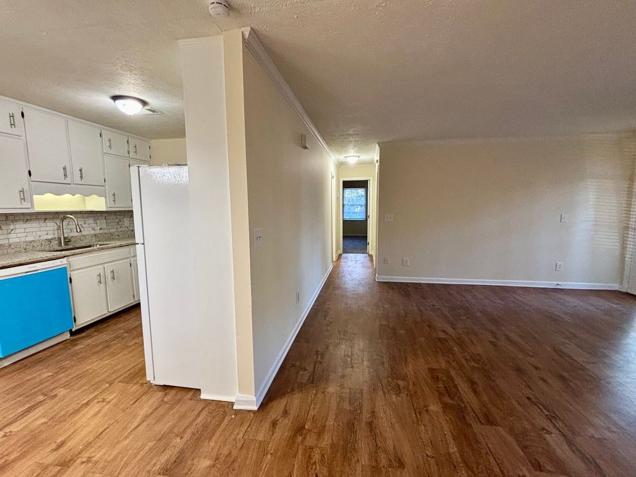 1579 Harbins Rd - Photo 5 of 21