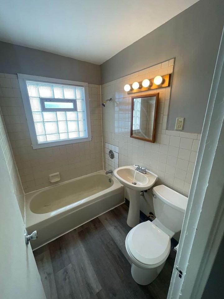 4718 N 21st St - Photo 4 of 7