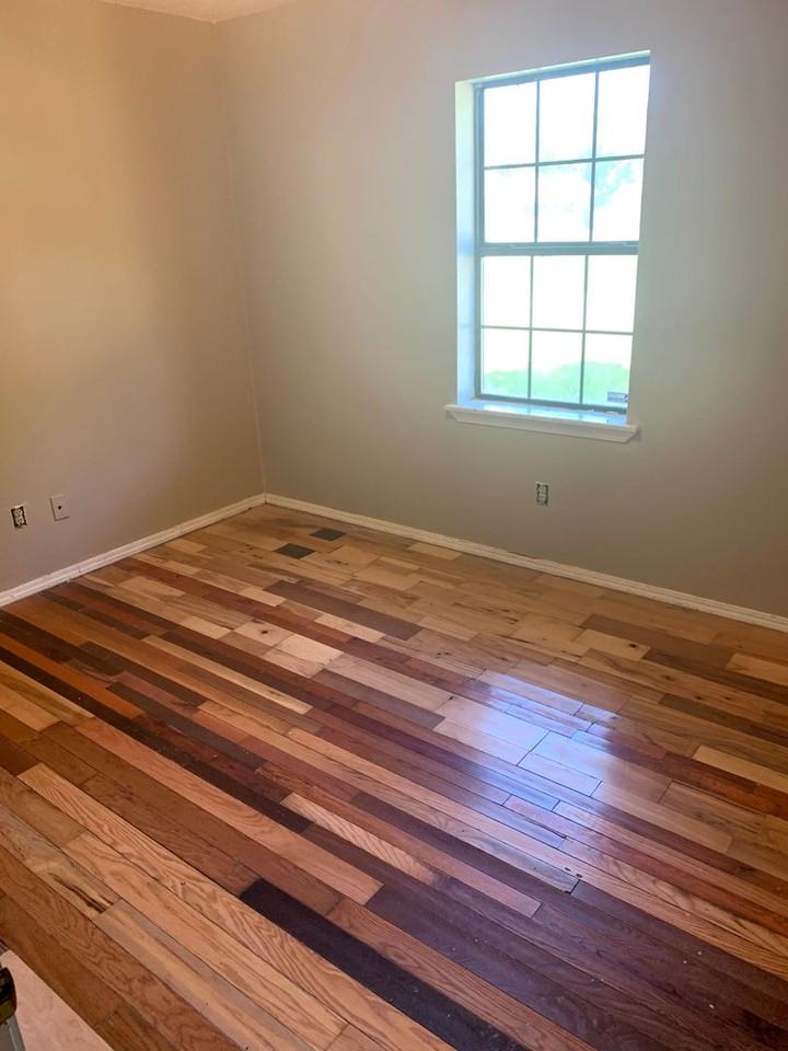 2402 Taft St - Photo 2 of 5