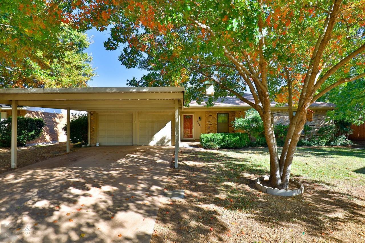 2501 Derby Rd - Photo 4 of 37