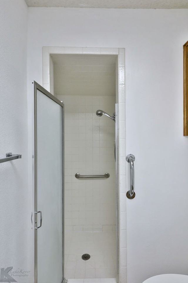 2501 Derby Rd - Photo 6 of 37