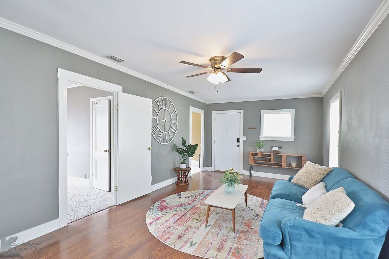 725 Vine St - Photo 7 of 40